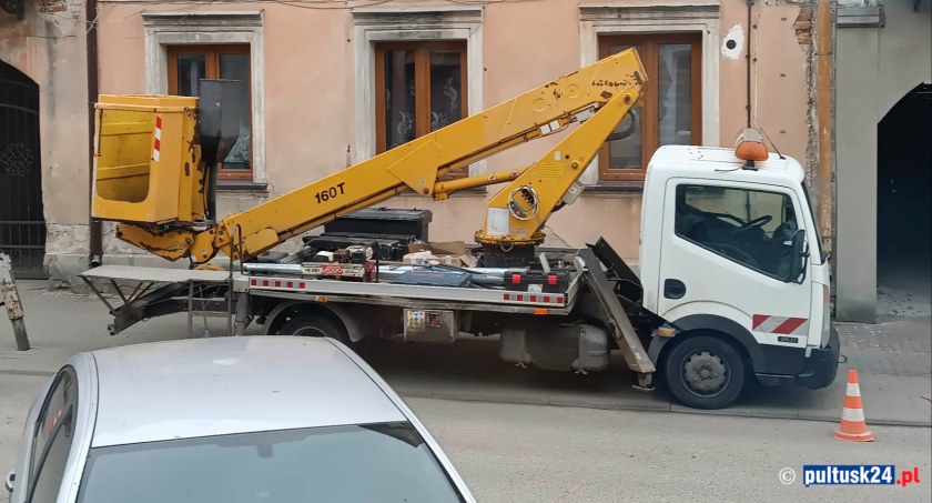 Wielkie sprzątanie przy Kotlarskiej