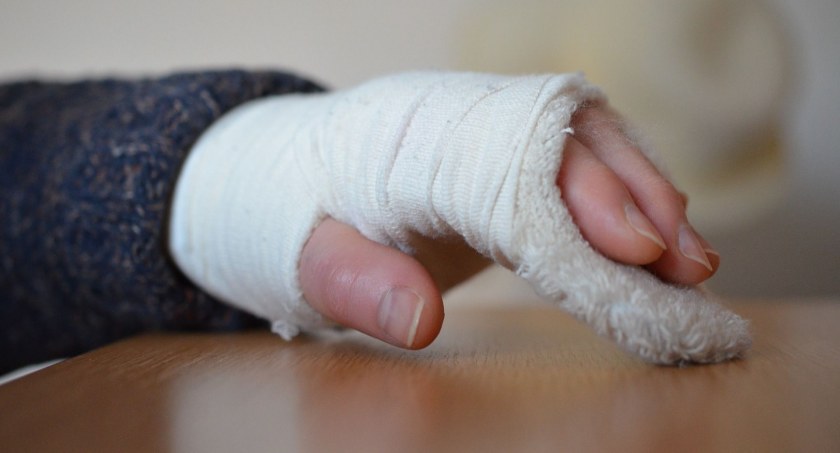 Wyższe kwoty odszkodowań z ZUS za wypadek w pracy