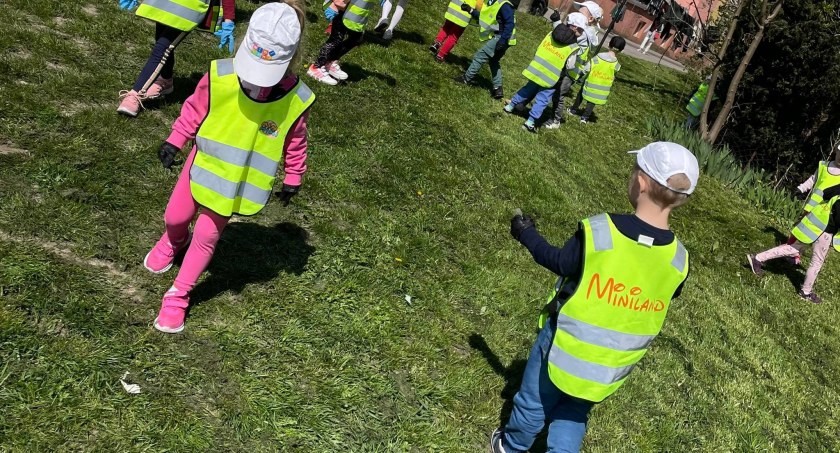 Pułtuski Dzień Ziemi – przedszkolaki z Minilandu też posprzątały świat!
