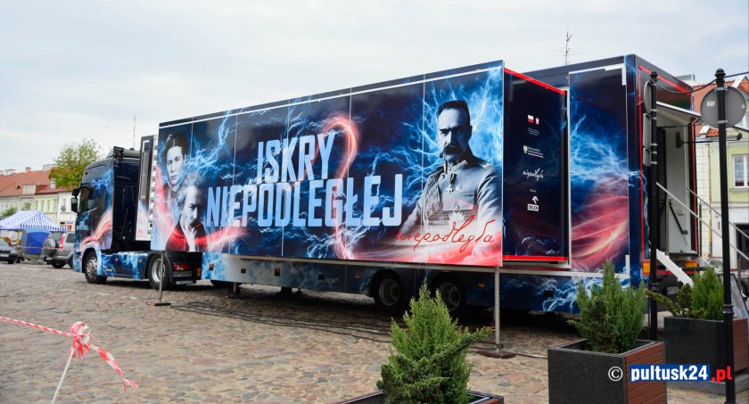 ISKRY NIEPODLEGŁEJ - widowisko multimedialne w Pułtusku