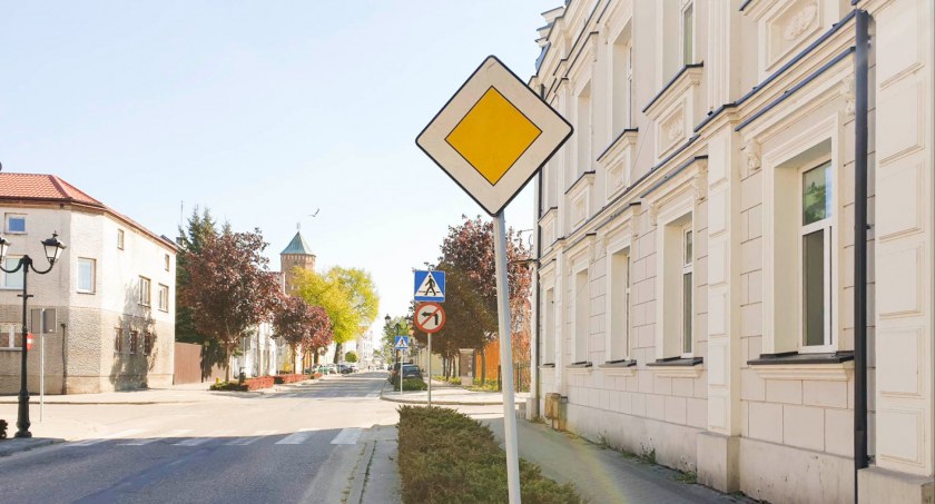 UWAGA! Świeżo malowane
