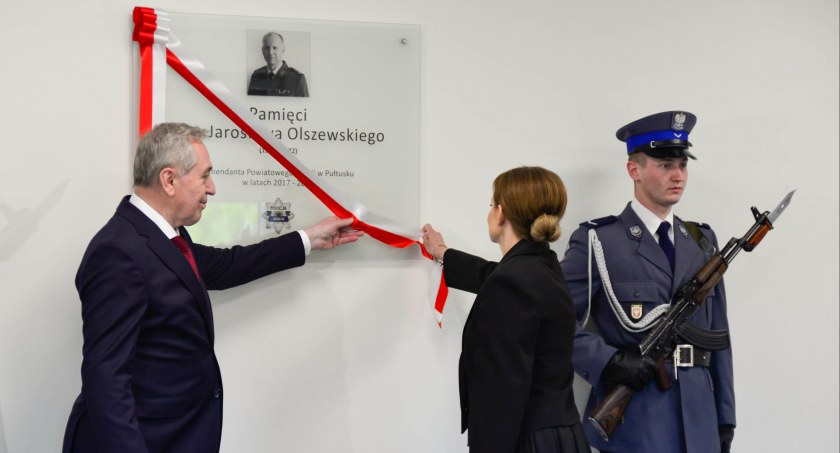 Policjanci upamiętnili Komendanta Insp. Jarosława Olszewskiego