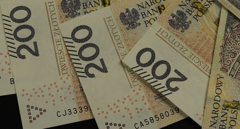 500+ wzrasta do 800+. Co myślicie o podwyżce świadczenia? SONDA