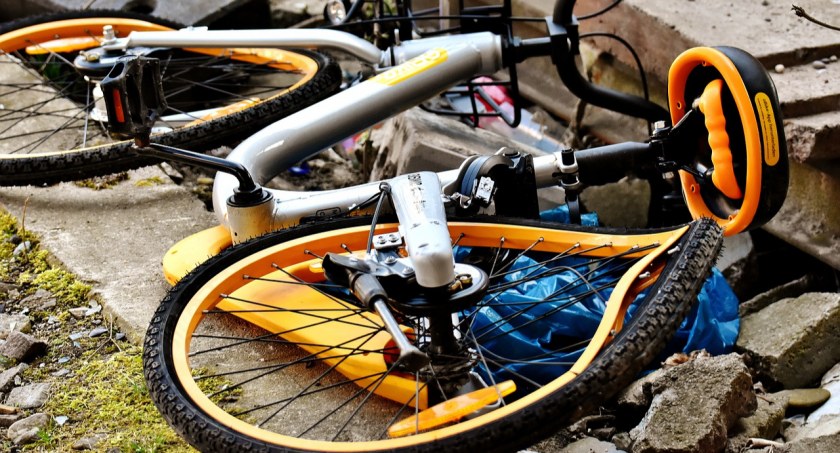 Wysoki mandat za nieustąpienie pierwszeństwa rowerzyście