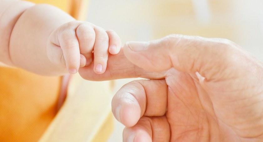 Urodziłaś lub przysposobiłaś dziecko? - sprawdź, na jakie świadczenia możesz liczyć