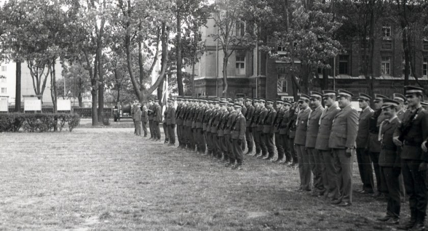 Pułtusk, przysięga 1988 na cudem uratowanych zdjęciach