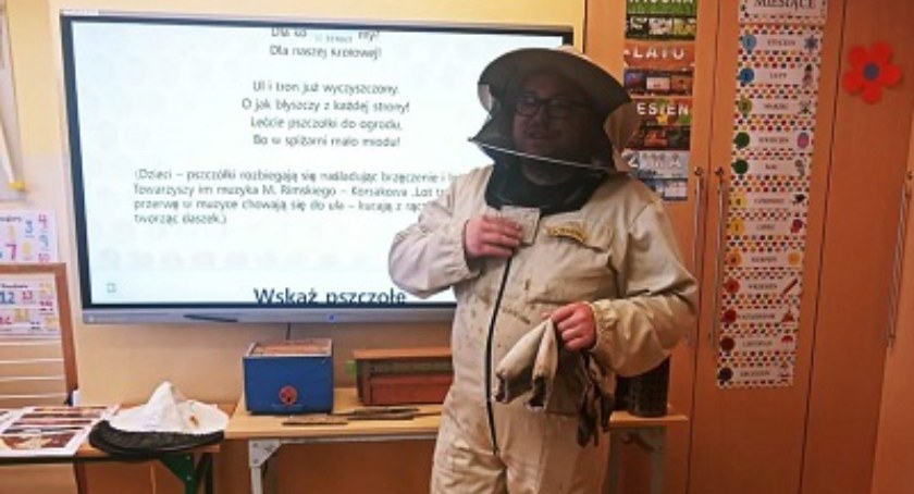 Pszczelarska pasja pułtuskiego policjanta