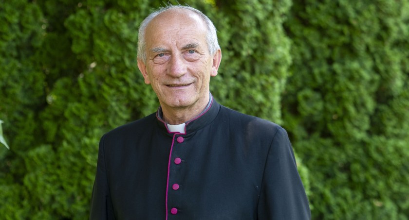 Ks. Wiesław Kosek odchodzi na emeryturę. Jak wieloletnią posługę kapłańską i współpracę z Ks. Infułatem wspominają mieszkańcy?