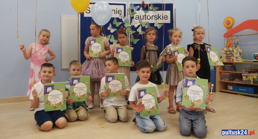 Kilka historii z grupy 4-latków, uczęszczających do małego przedszkola w pewnej mazowieckiej wsi