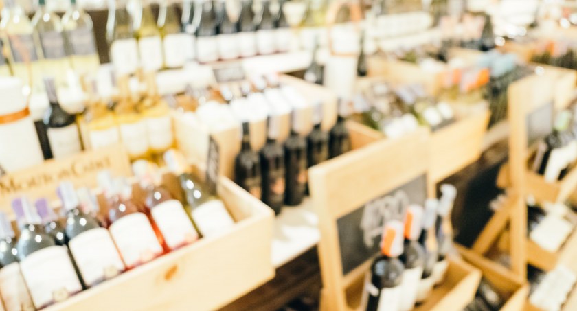  Ojciec z synem kradli alkohol i zaatakowali pracownicę ochrony