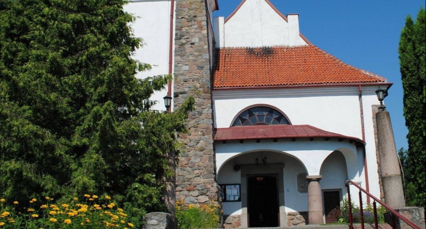 Proboszcz zatorskiej parafii zwolniony z urzędu na własną prośbę. Zmiany będą też w parafii w Gzach
