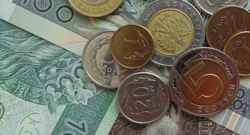 Możesz jeszcze skorzystać z 300 zł jednorazowego wsparcia