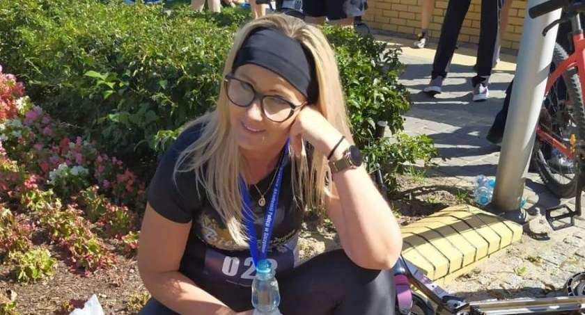 Policjantka z pułtuskiej komendy na podium charytatywnego biegu