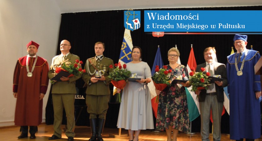 Uroczysta Sesja Rady Miejskiej w Pułtusku – wręczenie Medali “Za zasługi dla Miasta Pułtuska”