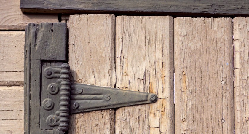 Strażacy uwolnili kobietę, zamkniętą w piwnicy - KRONIKA DZIAŁAŃ STRAŻACKICH