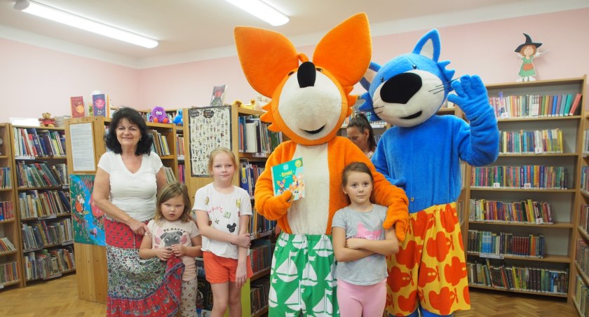 Fenek i Maks odwiedzili bibliotekę i nie tylko!