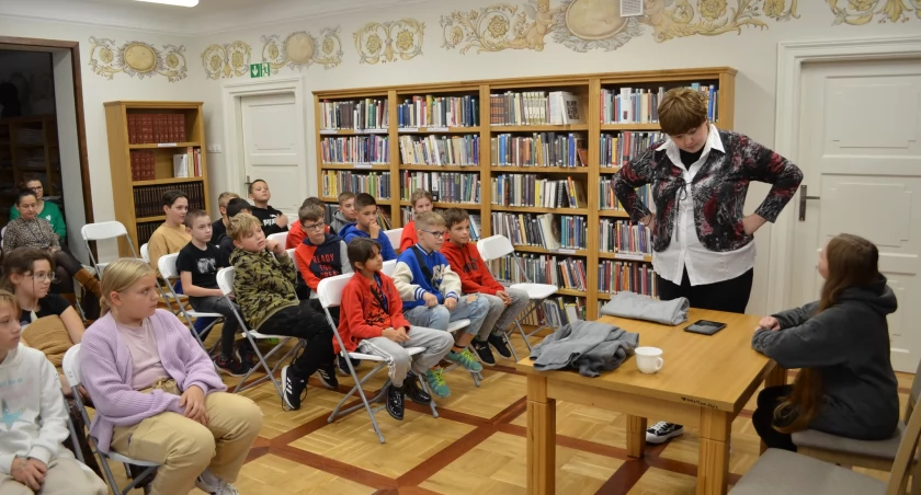 Spektakle profilaktyczne w pułtuskiej bibliotece