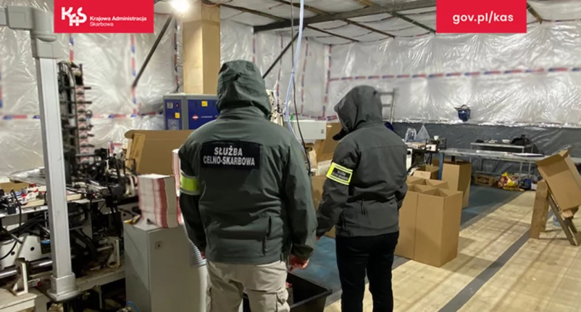 Mazowiecka KAS i CBŚP zlikwidowały niebezpieczną grupę przestępczą