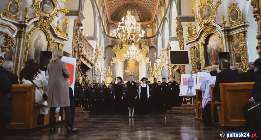 Występ artystyczny z okazji 11 listopada w Bazylice