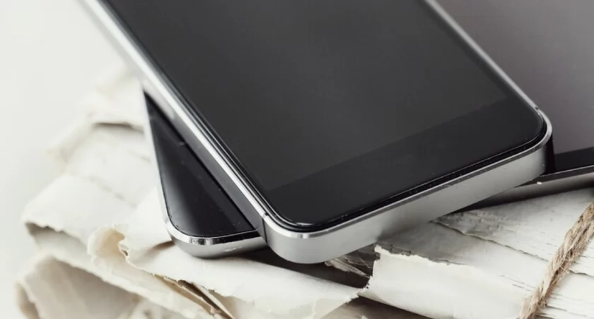 „Stare telefony działają cuda” - akcja T-Mobile i Szlachetnej Paczki