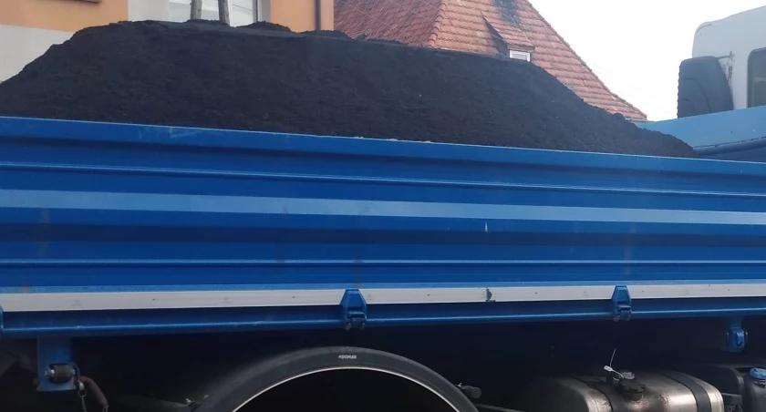 Chciał kupić węgiel, stracił pieniądze