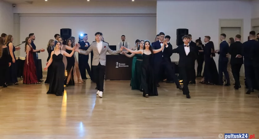 Studniówka ZS Centrum Kształcenia Rolniczego w Golądkowie