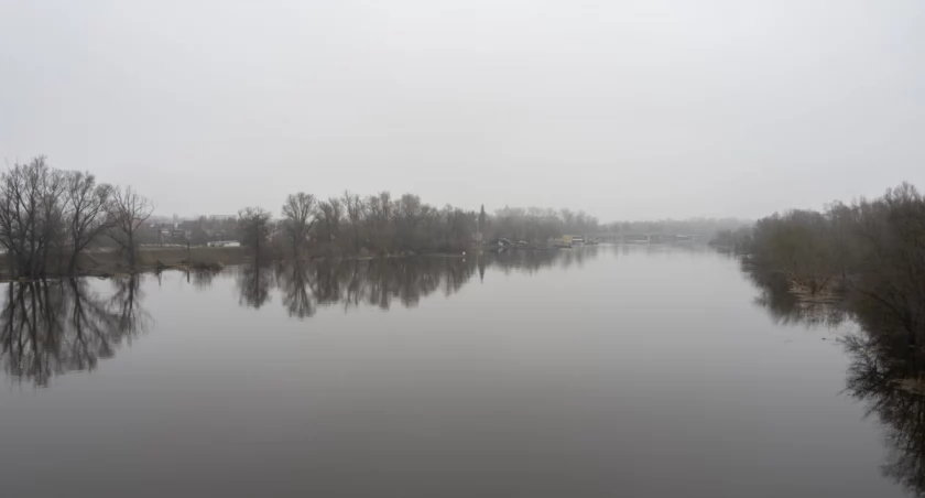 Ciepło, ale deszczowo – pogoda na weekend 