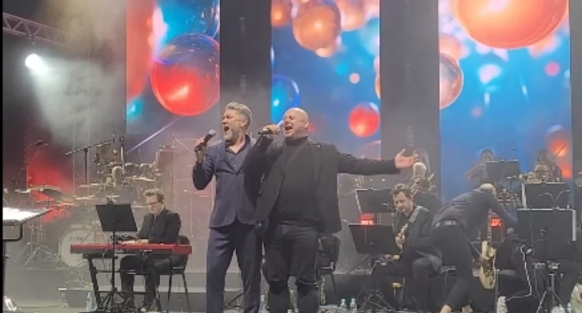 Zaśpiewał Wodeckiego z Kubą Badachem na scenie w „Spodku”. Przemek Leleń z Pułtuska!