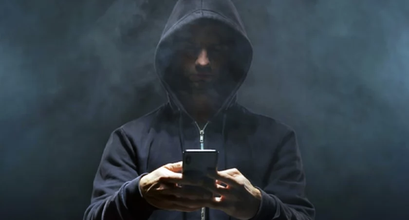 Ostrzegamy przed oszustami wyłudzającymi dane osobowe