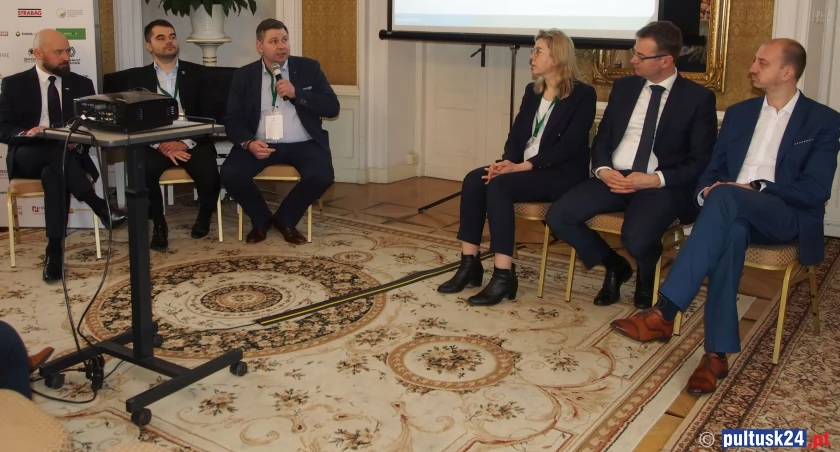 W Pułtusku rozpoczął się dwudniowy Smart Tawn Congress