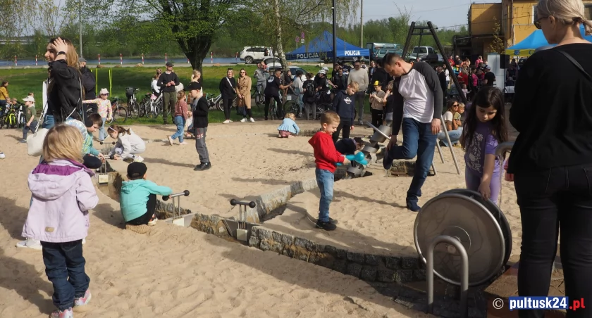 Przystań tętni życiem - otwarcie placu zabaw