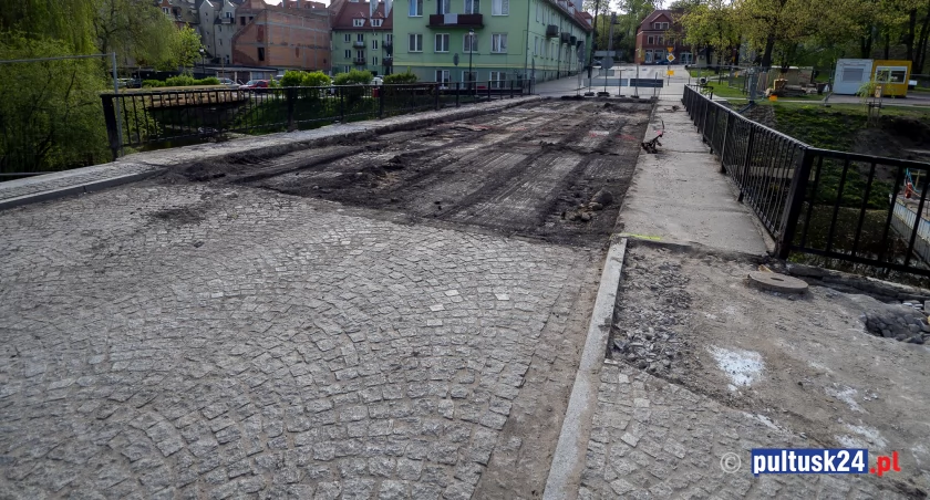 Rozbudowa mostu benedyktyńskiego z lotu ptaka [FILM]