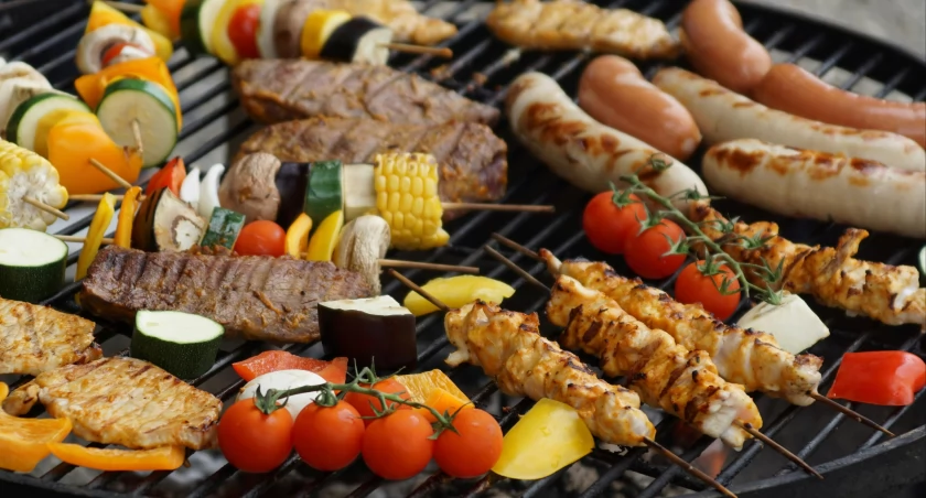 Grill w majówkę pójdzie pełną parą. Polacy są dużo mniej oszczędni niż rok temu