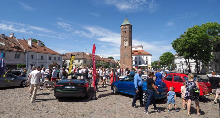 Mazowiecki sezon jeżdżenia bez dachu rozpoczęty w Pułtusku