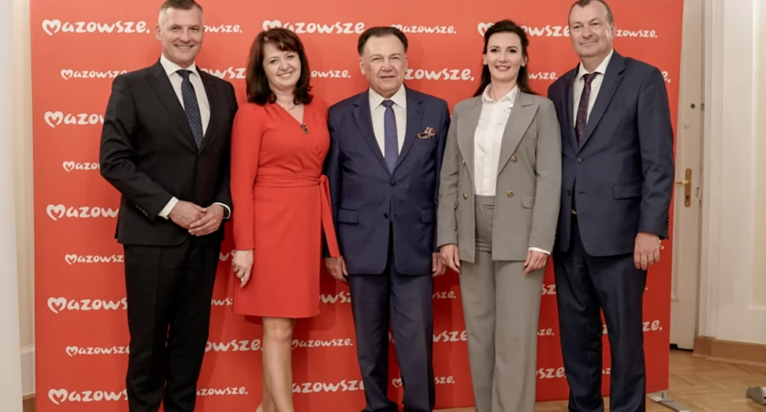 Władze województwa Mazowieckiego już w pełnym składzie. Adam Struzik marszałkiem po raz siódmy 