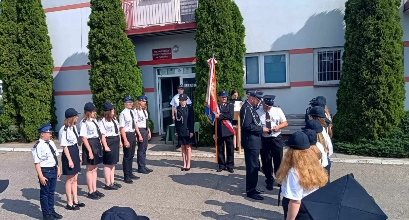 Nowi członkowie OSP Pułtusk ślubowali, starszych uhonorowano
