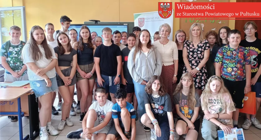 Spotkanie Powiatowego Rzecznika Konsumentów z młodzieżą z Błędostowa