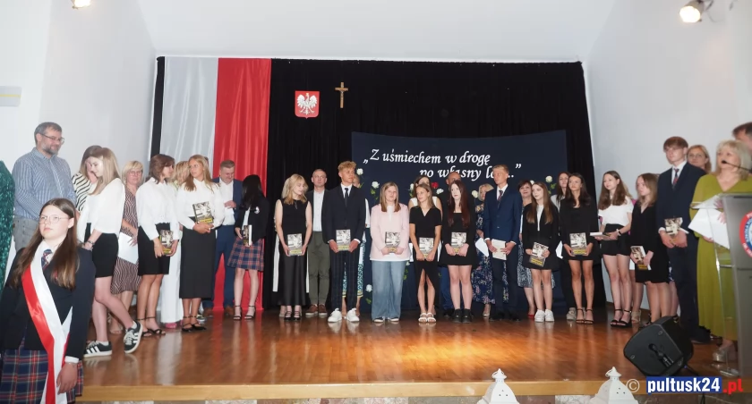 Pożegnanie absolwentów pułtuskiej „Czwórki” 