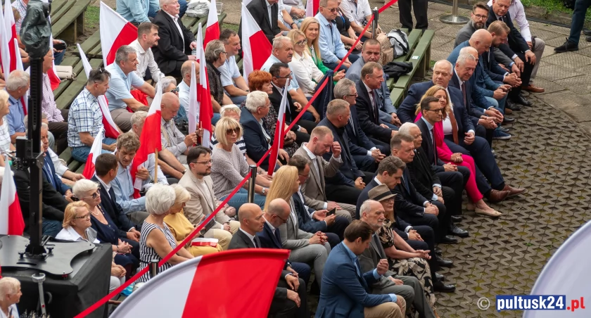 Jarosław Kaczyński i czołowi politycy PiS na konwencji w Pułtusku