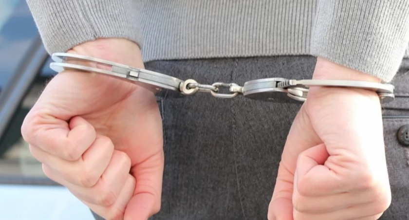 Policja poszukuje pokrzywdzonych przez Mateusza M. Mężczyzna wyłudzał zaliczki na ciągniki i sprzęt rolniczy