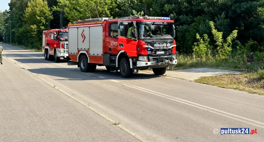 Niewiele brakowało – pożar traw na Popławach