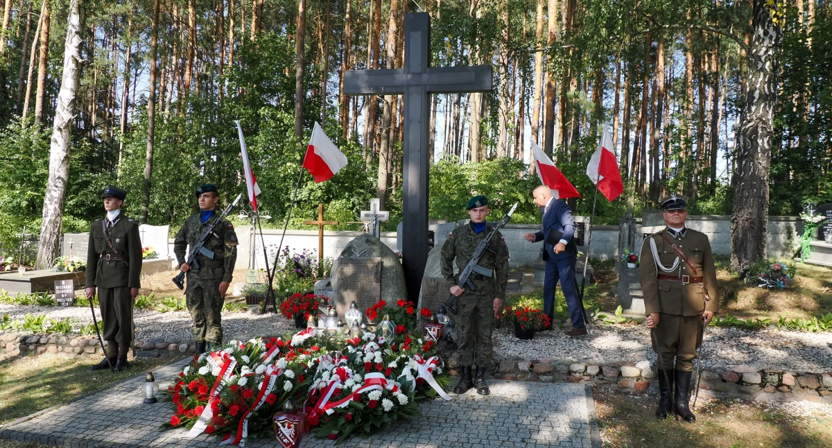 Uroczystości patriotyczne i piknik w Zambskach 