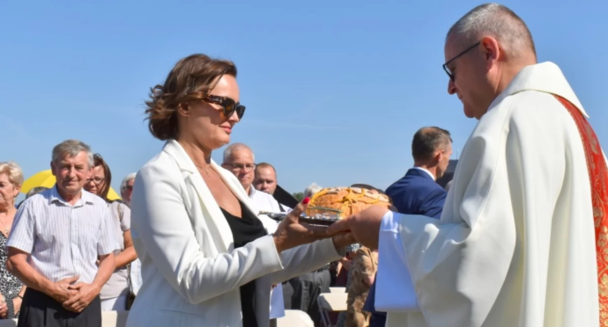 Dożynki Gminy Pułtusk. Uroczysta Msza święta