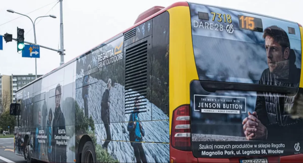 Jak projektować reklamy zewnętrzne zgodne z ustawą krajobrazową?