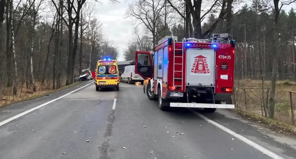 Wypadek z udziałem wojskowej ciężarówki. Jedna osoba nie żyje