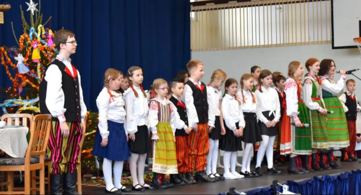Jasełka „Wigilijny wieczór w Kurpiowskiej Chacie”