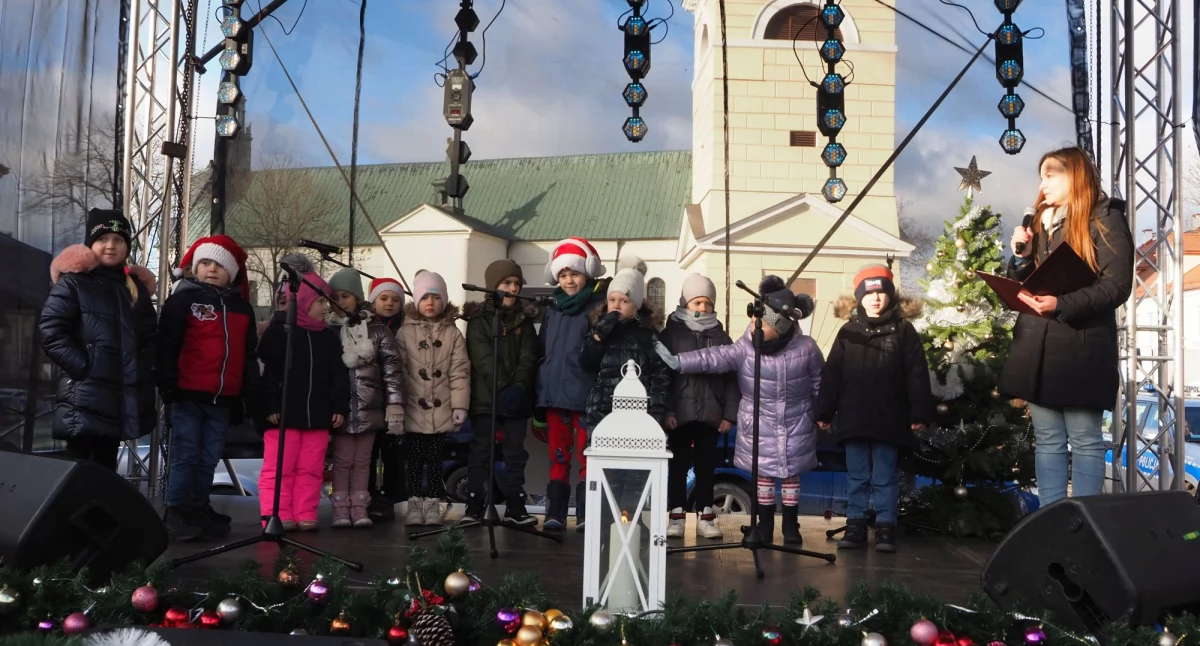 Koncert kolęd i pastorałek na pułtuskim rynku [FILMY]