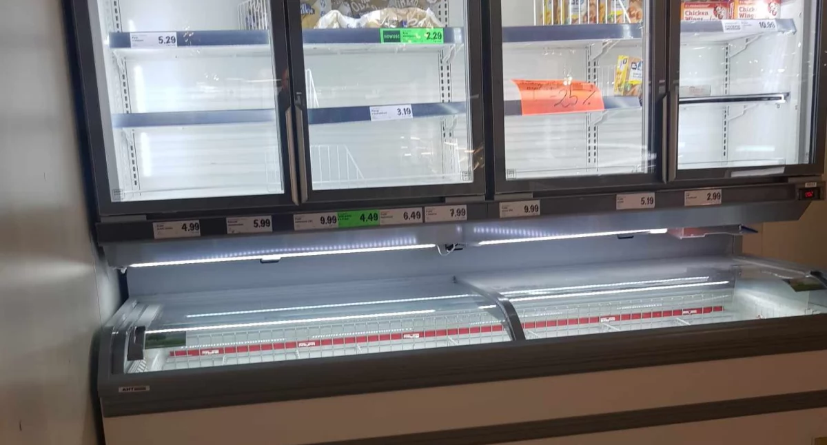 Mocne tąpnięcie ws. handlu w niedziele. Jest coraz mniej zwolenników zniesienia zakazu [BADANIE]