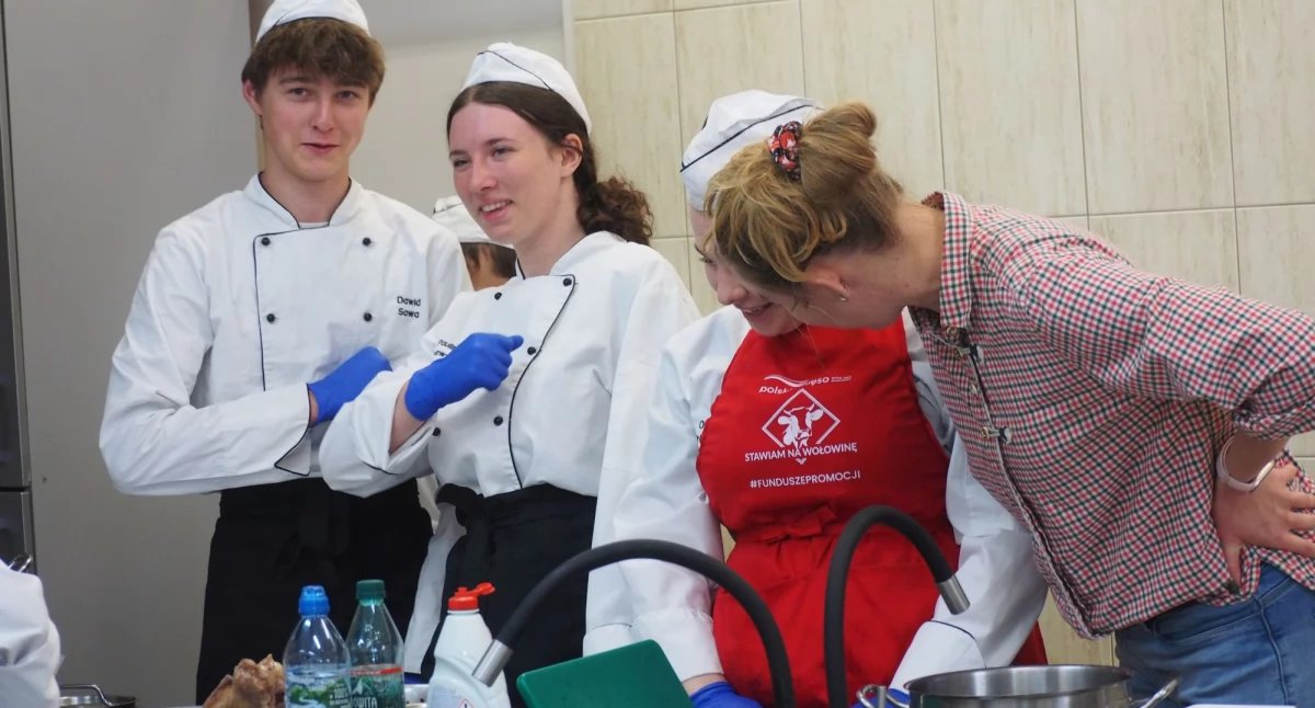 Dziczyzna na talerzach przyszłych kucharzy – wyjątkowe warsztaty w Zespole Szkół im. Bolesława Prusa