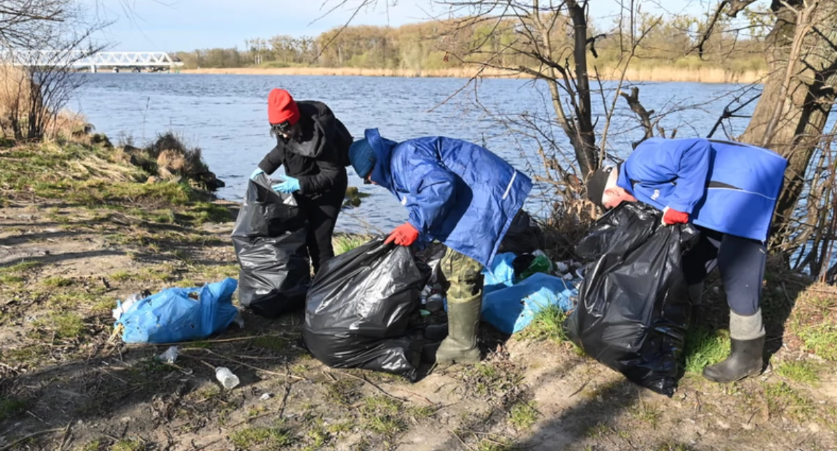 Polacy obojętnieją na ekologię. Raport EKObarometru 2025